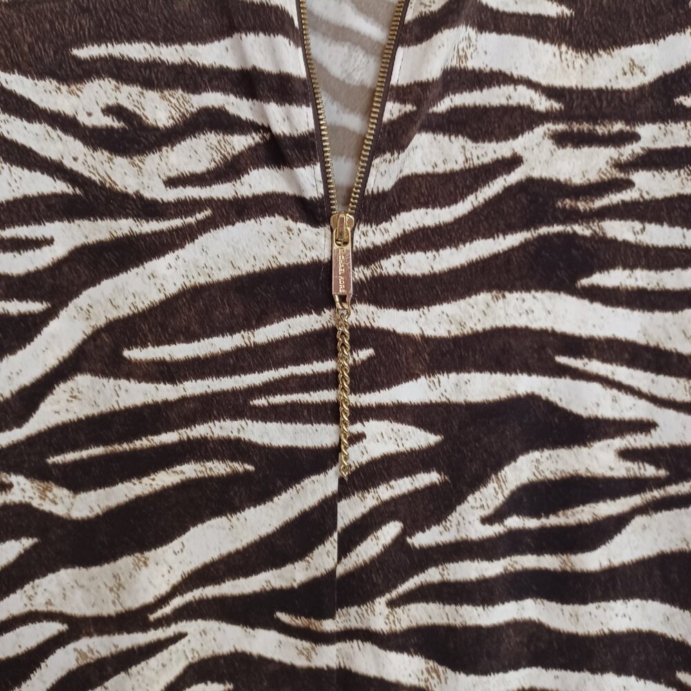 Michael Kors Zip front Top - Picture 2 of 4